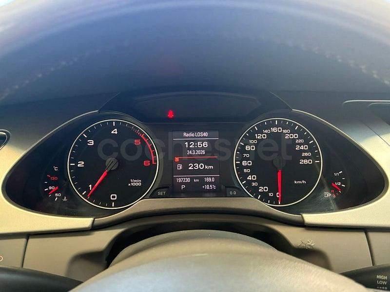 Usado Audi A4 143 CV (105 kW) 2011 Negro Berlina