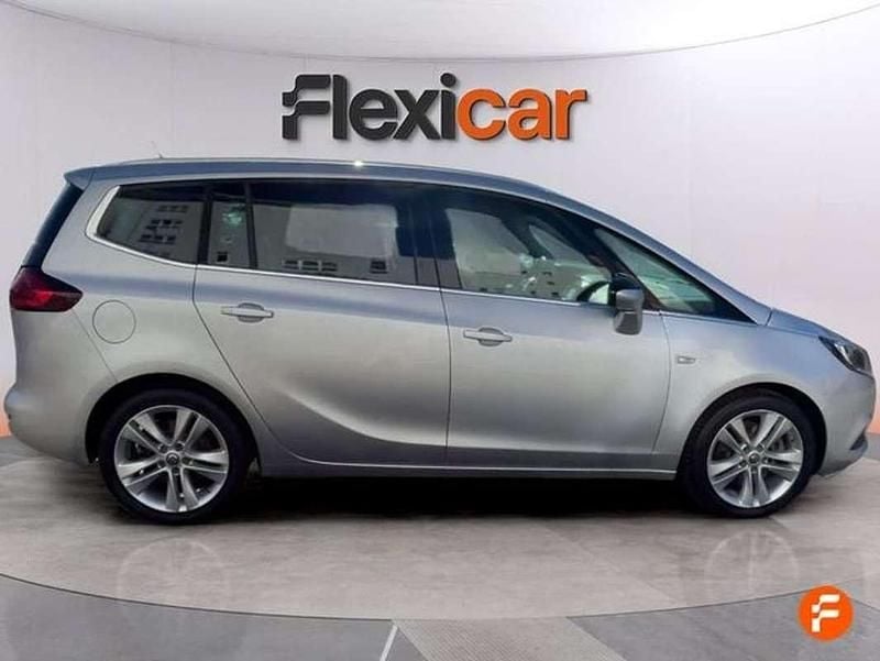 Usado Opel Zafira Innovation 136 CV (100 kW) 2019 Gris Monovolumen