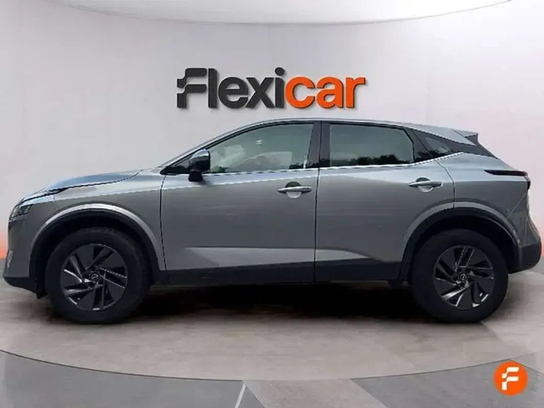 Usado Nissan Qashqai Acenta 158 CV (116 kW) 2024 Gris SUV