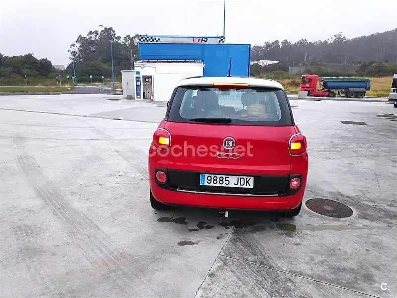 Usado Fiat 500L Pop Star 105 CV (77 kW) 2015 Rojo Monovolumen