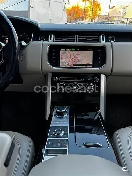 Usado Land Rover Range Rover Vogue 258 CV (189 kW) 2016 Negro SUV
