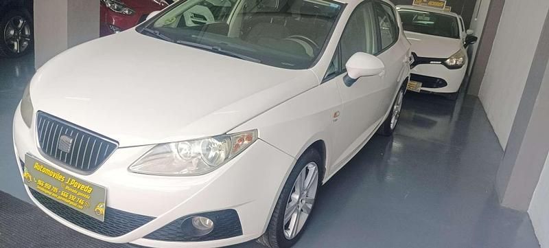 Usado Seat Ibiza Style 105 HP (77 kW) 2009 Branco Citadino