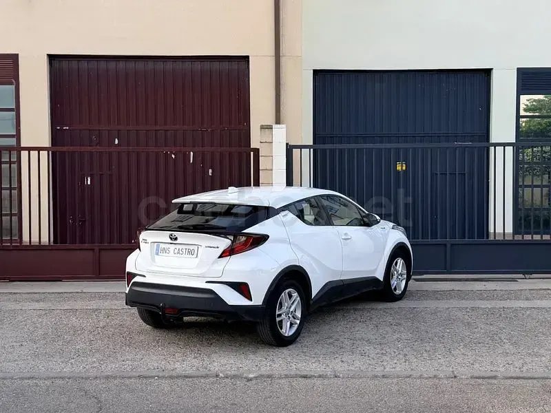 Usado Toyota C-HR Active 122 CV (89 kW) 2022 Blanco SUV