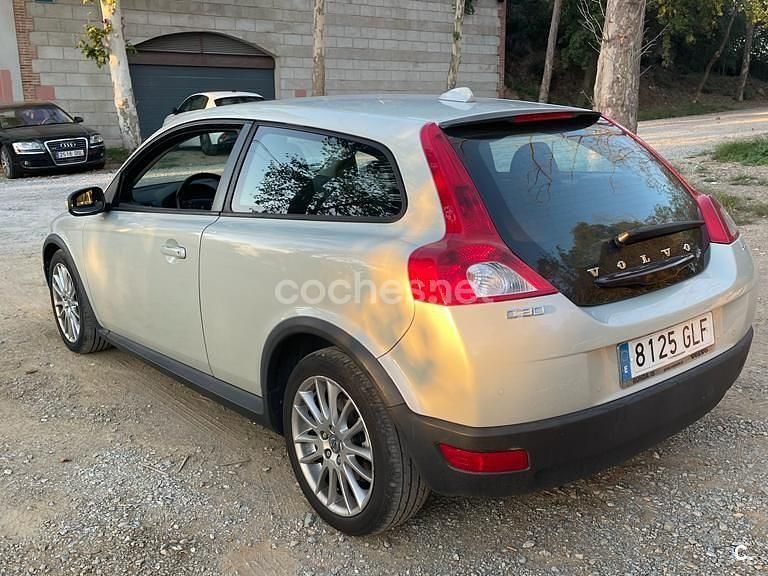 Usado Volvo C30 Summum 170 CV (125 kW) 2009 Gris / plata Utilitario