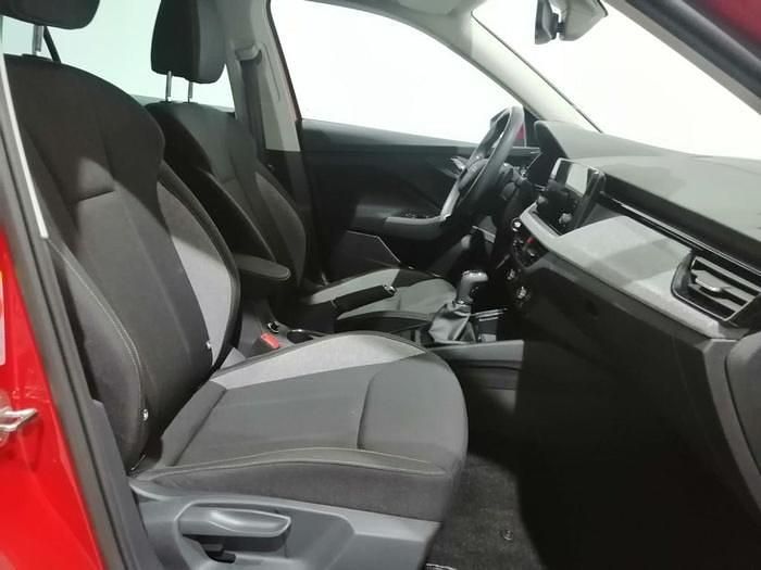 Usado Skoda Kamiq Selection 115 CV (84 kW) 2025 Rojo SUV