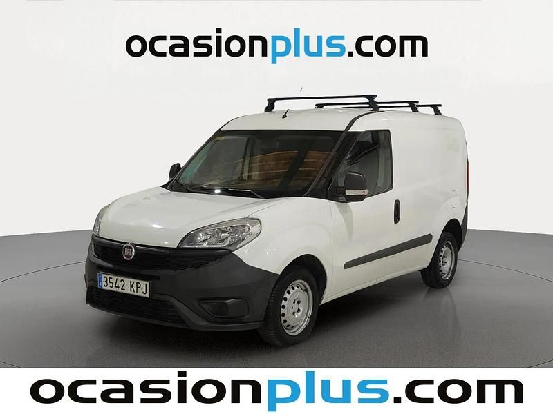 Usado Fiat Doblò 95 CV (69 kW) 2018 Blanco Monovolumen