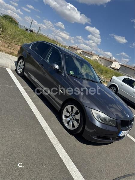 Gris / plata Usado 2006 BMW 330 Berlina | 7500 € (Caro) - Imagen 1/4