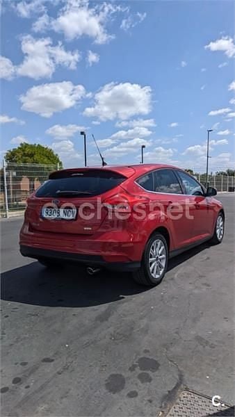 Usado Ford Focus Titanium 150 CV (110 kW) 2015 Granate Berlina