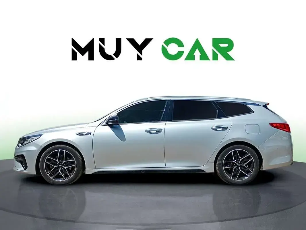 Usado Kia Optima GT-Line 136 CV (100 kW) 2019 Gris Familiar