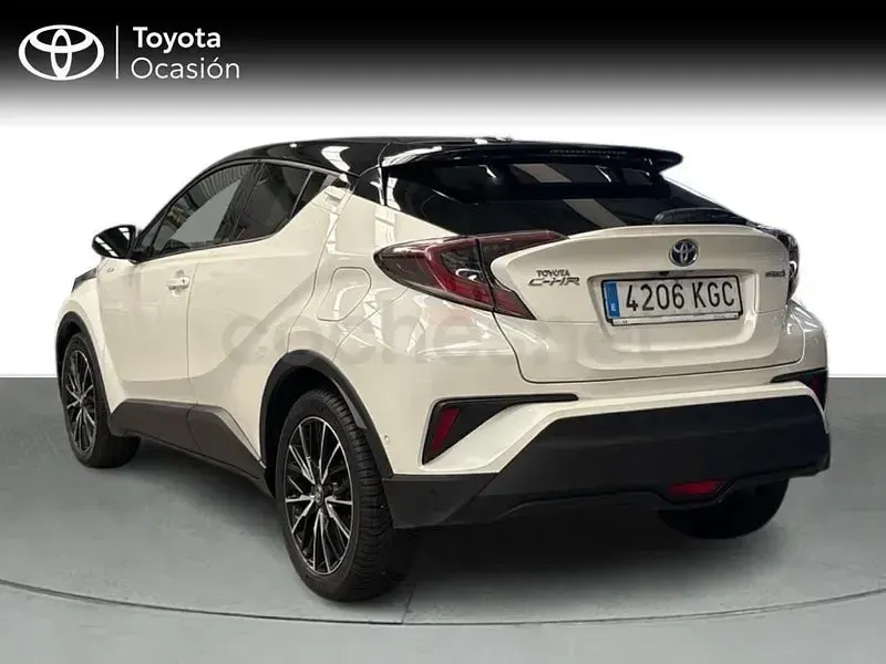 Usado Toyota C-HR Advance 122 CV (89 kW) 2017 Blanco SUV