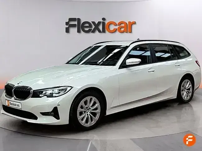 Usado BMW 318 150 CV (110 kW) 2021 Blanco Familiar