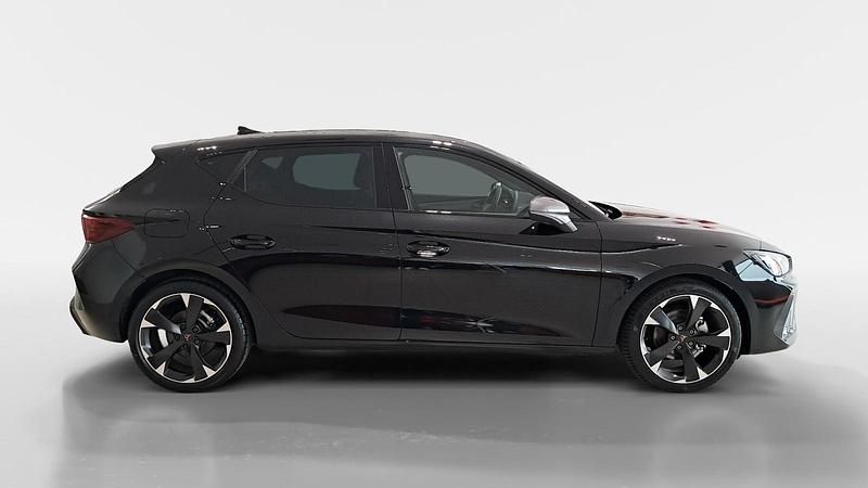 Usado Cupra Leon 150 CV (110 kW) 2024 Negro Berlina