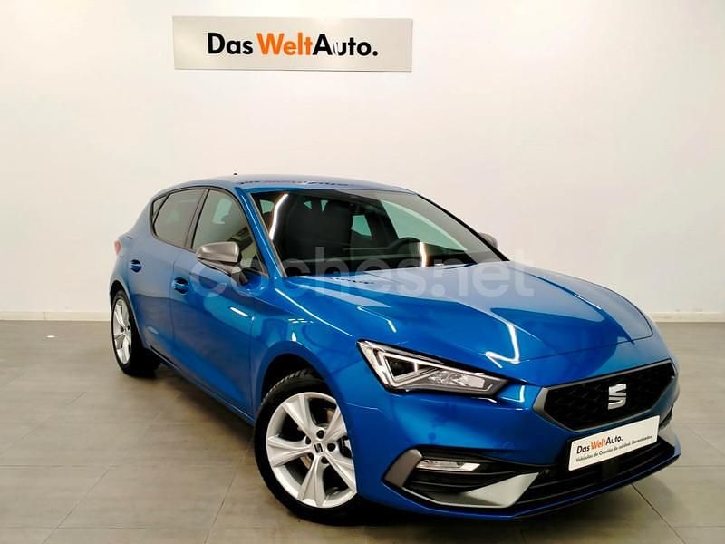 Azul Usado 2025 Seat Leon FR Berlina | 31.240 € (Caro) - Imagen 1/4