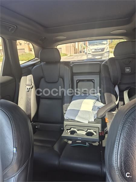 Usado Volvo XC60 Momentum 250 CV (183 kW) 2020 Negro SUV