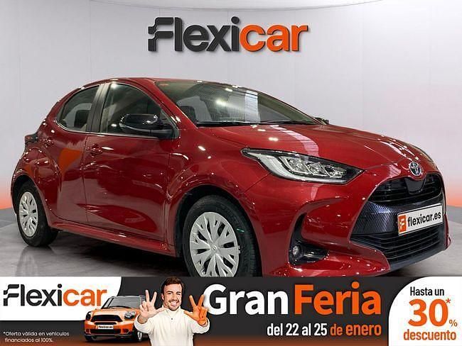 Rojo Usado 2023 Toyota Yaris Hybrid Active | 18.990 € (Super precio) - Imagen 1/4