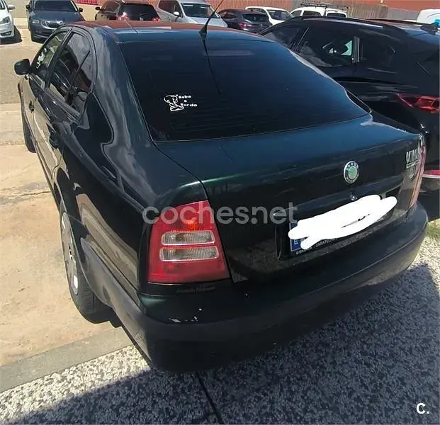 Usado Skoda Octavia Ambiente 90 CV (66 kW) 2002 Verde Berlina
