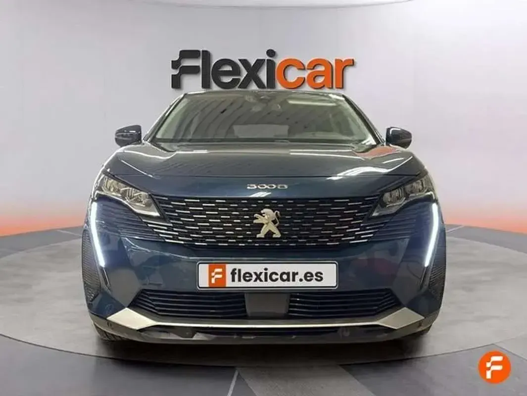 Usado Peugeot 3008 Allure 131 CV (96 kW) 2021 Azul SUV