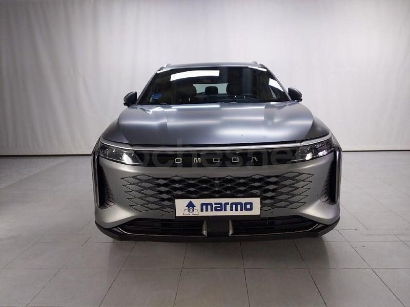 Usado Omoda 9 537 CV (394 kW) 2025 Gris / plata SUV