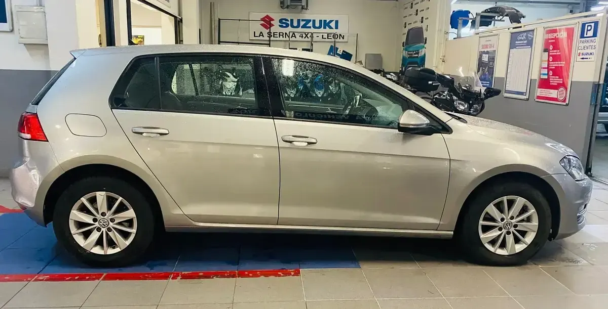 Usado VW Golf VII Advance 115 CV (84 kW) 2017 Gris