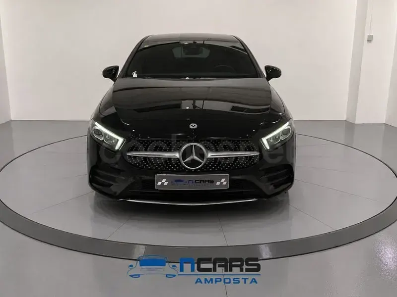 Usado Mercedes A180 116 CV (85 kW) 2019 Negro Berlina