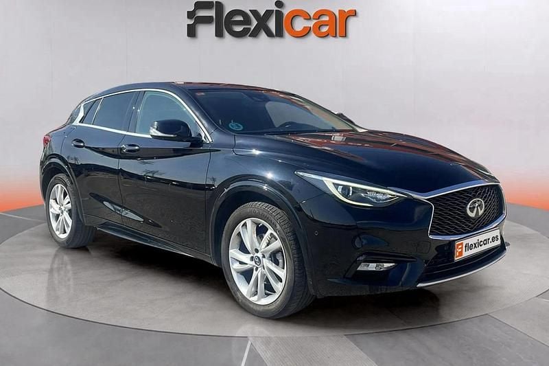 Negro Usado 2019 Infiniti Q30 Premium Utilitario | 12.490 € (Super precio) - Imagen 1/4