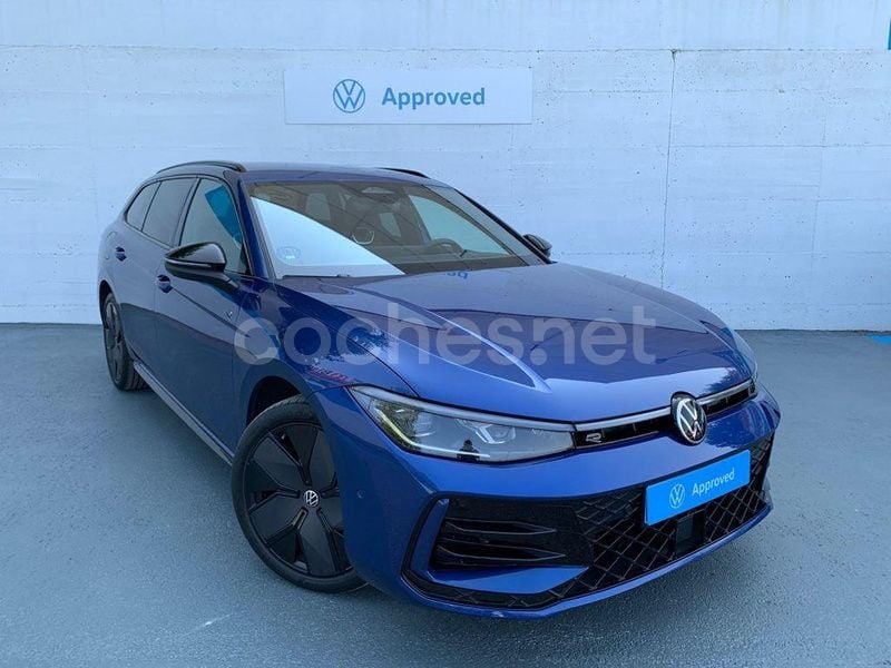 Azul Usado 2024 VW Passat R-line Familiar | 53.650 € - Imagen 1/4