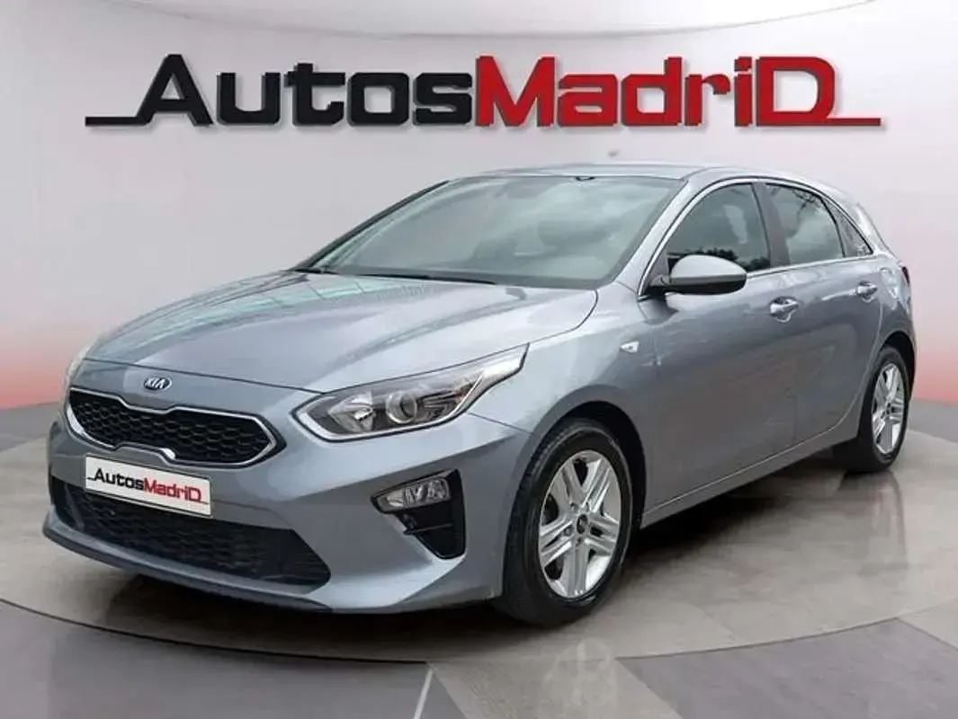 Usado Kia Ceed 121 CV (88 kW) 2021 Plateado Utilitario