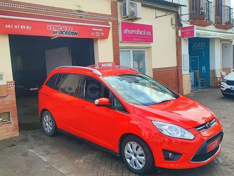 Usado Ford Grand C-Max Trend 115 CV (84 kW) 2014 Rojo Monovolumen