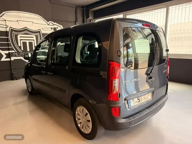 Usado Mercedes Citan 109 90 CV (66 kW) 2017 Gris Monovolumen