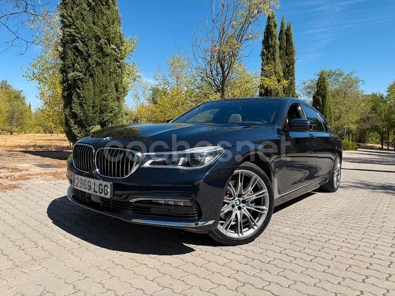 Azul Usado 2020 BMW 745e Comfort Edition Berlina | 42.990 € - Imagen 1/4