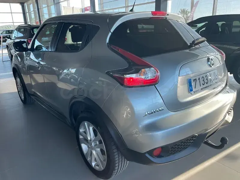 Usado Nissan Juke Acenta 115 CV (84 kW) 2018 Gris / plata SUV