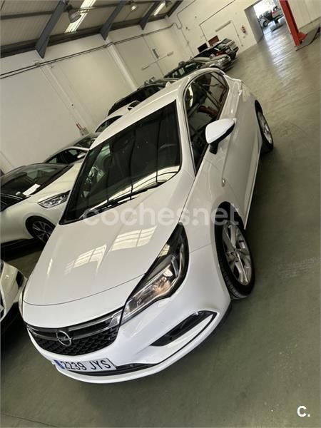 Usado Opel Astra Excellence 110 CV (80 kW) 2017 Blanco Berlina