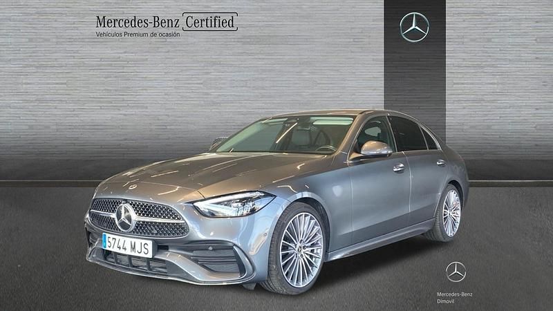 Gris selenita Usado 2023 Mercedes C220 AMG line Berlina | 37.500 € (Buen precio) - Imagen 1/4