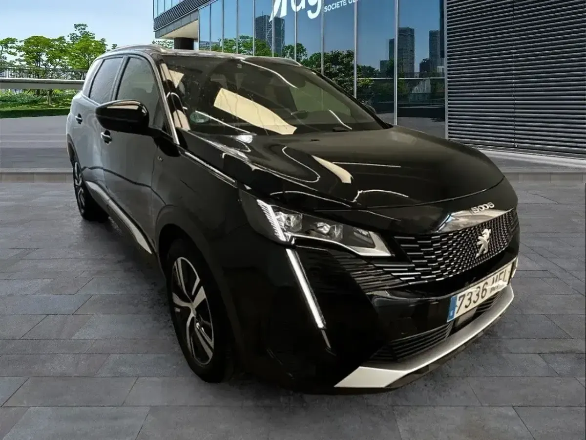 Usado Peugeot 5008 GT 131 CV (96 kW) 2023 Negro SUV