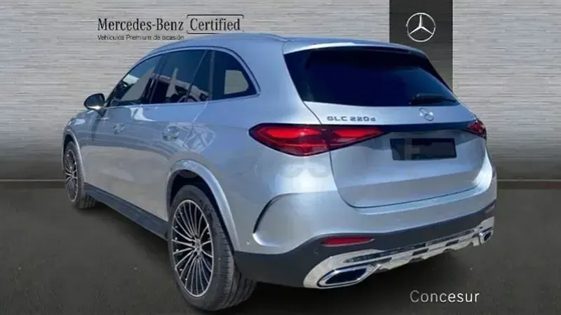 Usado Mercedes GLC220 197 CV (144 kW) 2023 Gris / plata SUV