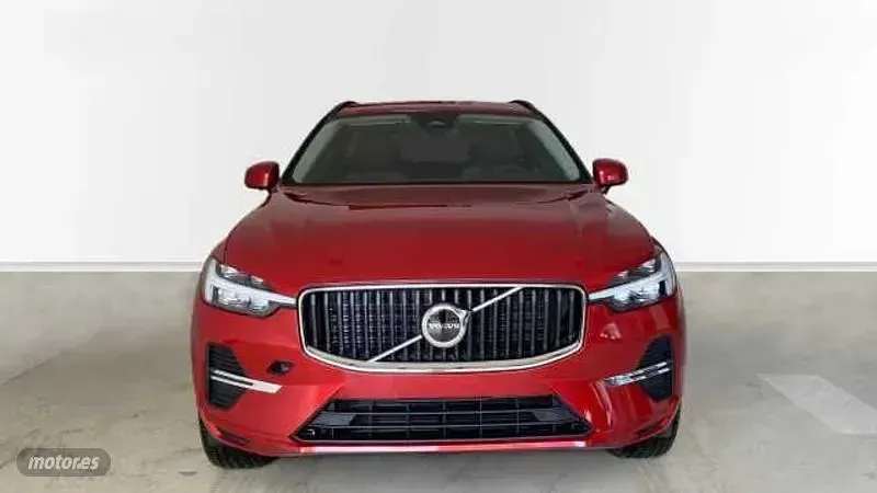 Usado Volvo XC60 Core 197 CV (144 kW) 2023 Rojo SUV