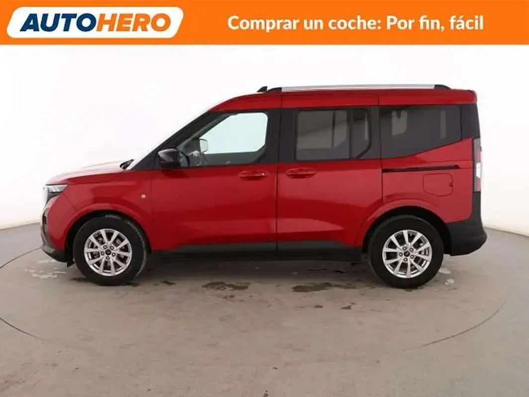 Usado Ford Tourneo Titanium 125 CV (91 kW) 2024 Rojo Van
