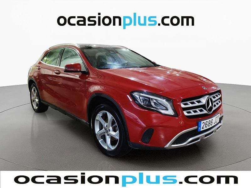 Usado Mercedes GLA220 177 CV (130 kW) 2017 Rojo SUV