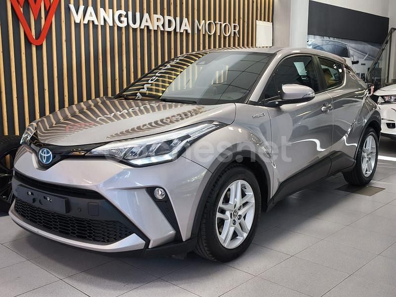 Usado Toyota C-HR Advance 122 CV (89 kW) 2021 Gris / plata SUV