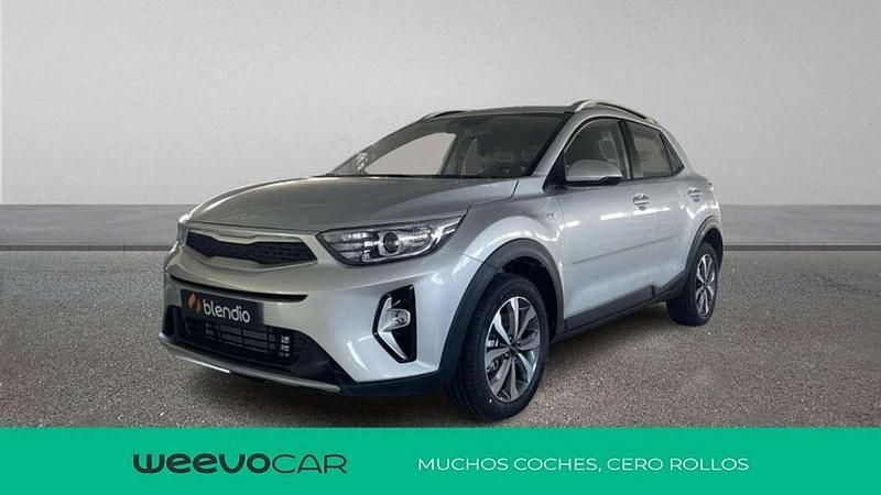 Plateado Usado 2025 Kia Stonic SUV | 23.991 € - Imagen 1/4