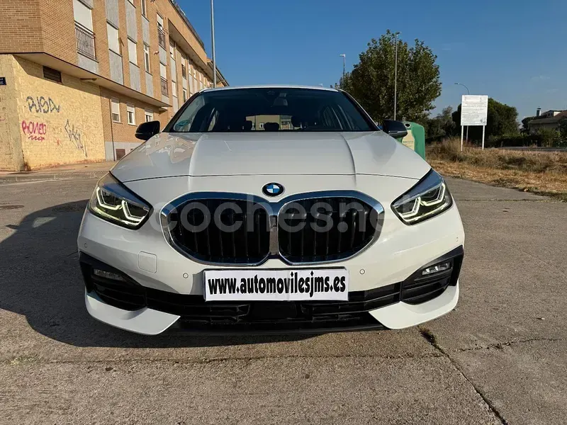 Usado BMW 116 116 CV (85 kW) 2022 Blanco Utilitario
