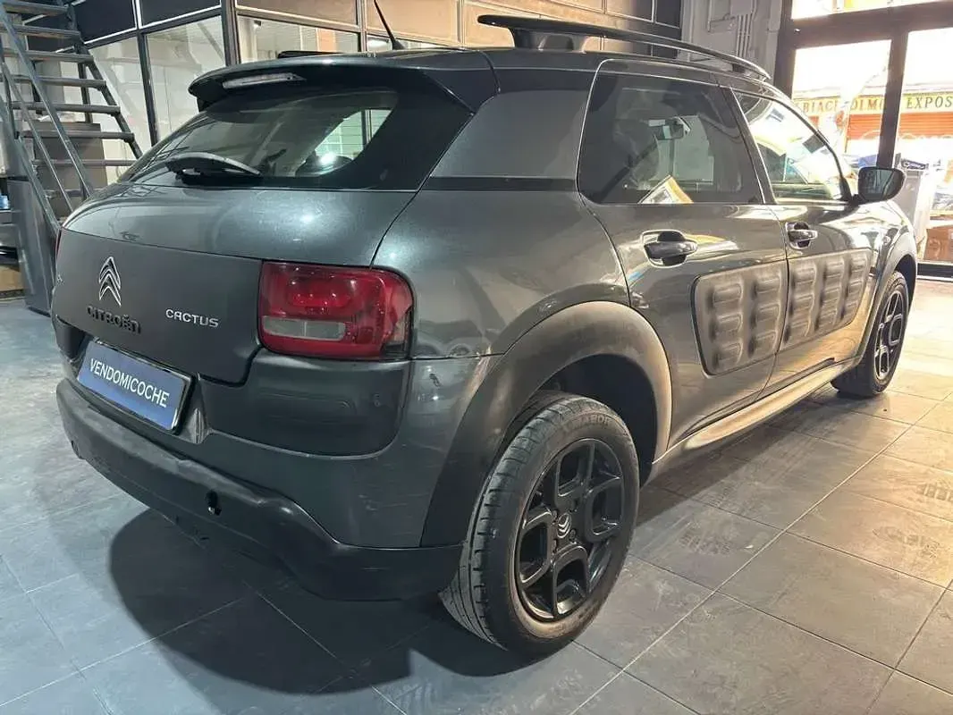 Usado Citroën C4 Cactus PureTech 82 CV (60 kW) 2017 Gris Utilitario