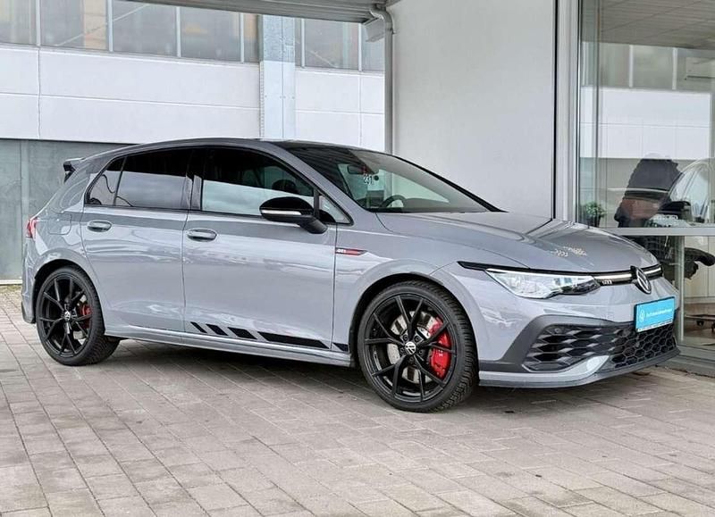 Usado VW Golf VIII GTI 300 HP (220 kW) 2022 Cinzento Citadino