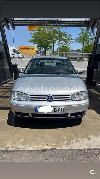 Usado VW Golf IV Advance 110 CV (80 kW) 2002 Gris / plata Berlina