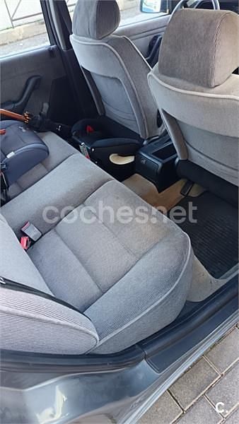 Usado Peugeot 605 135 CV (99 kW) 1994 Gris / plata Berlina