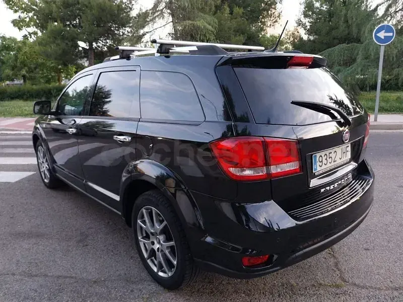 Usado Fiat Freemont Urban 170 CV (125 kW) 2015 Negro SUV