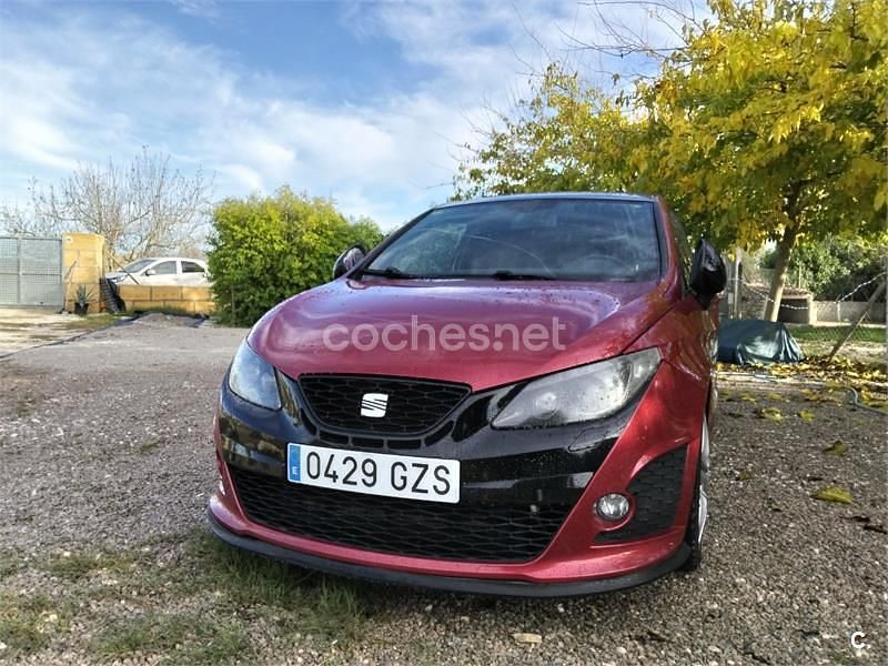 Usado Seat Ibiza SC CUPRA 180 CV (132 kW) 2010 Rojo Utilitario