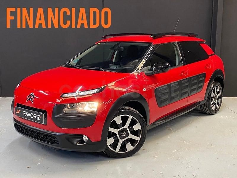 Usado Citroën C4 Cactus Feel 100 HP (73 kW) 2015 Vermelho Citadino