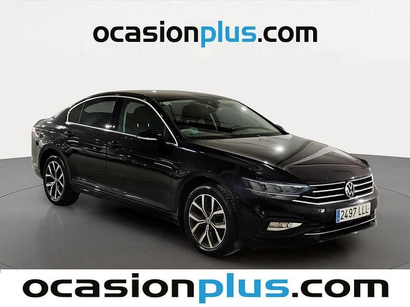 Usado VW Passat Executive 150 CV (110 kW) 2020 Negro Berlina