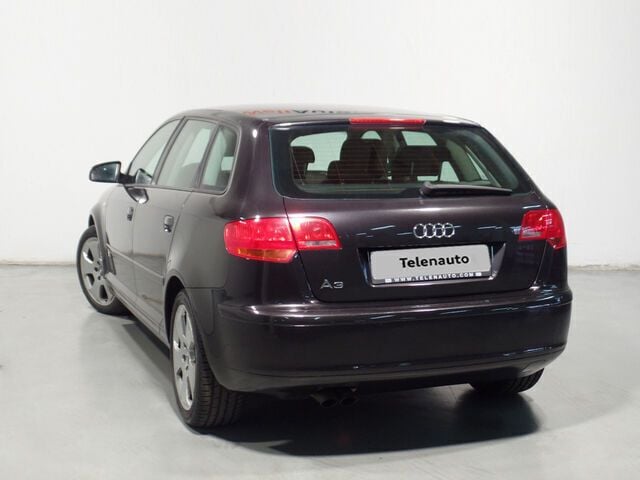Usado Audi A3 Ambition 105 CV (77 kW) 2005 Gris Berlina